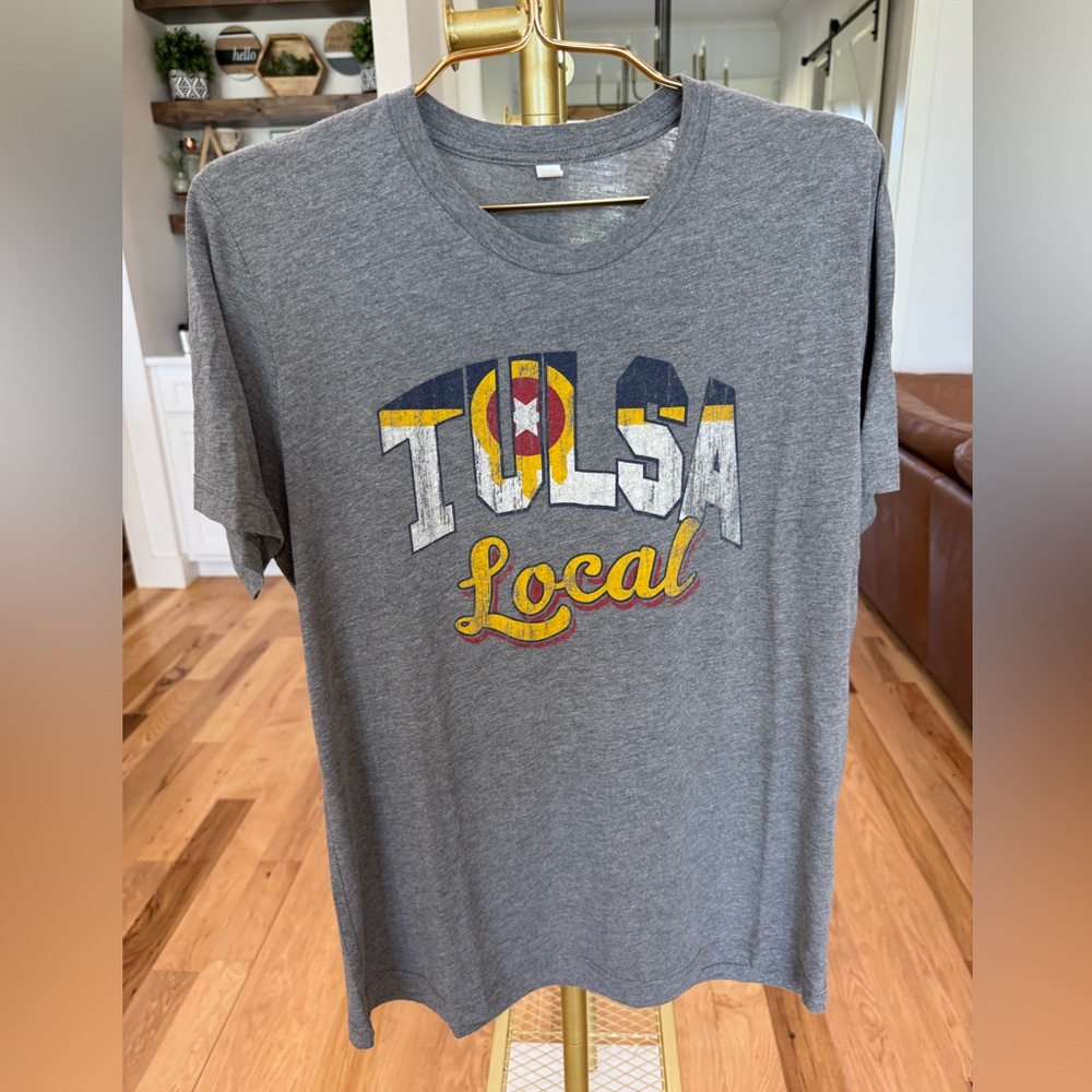 Tulsa Local Large Gray Graphic T-Shirt T9